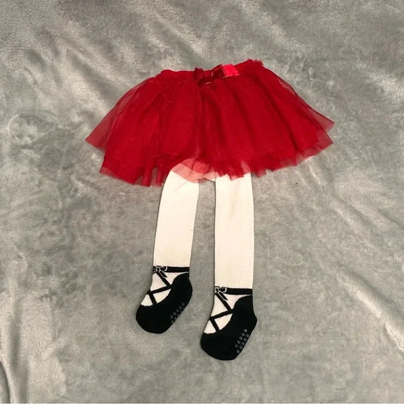 The Children's Place - Tulle skirt with built in leggings/stockings. Size 6-9 mo - Picture 1 of 4